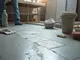 so-gelingt-das-fugen-erneuern-in-grau-tipps-und-tricks-vom-profi